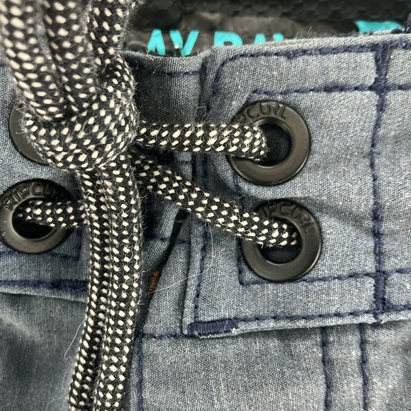 Rip Curl Blue and Red  - Board Shorts with Retro Stripes - Lay Days - Size 34 - Picture 3 of 8